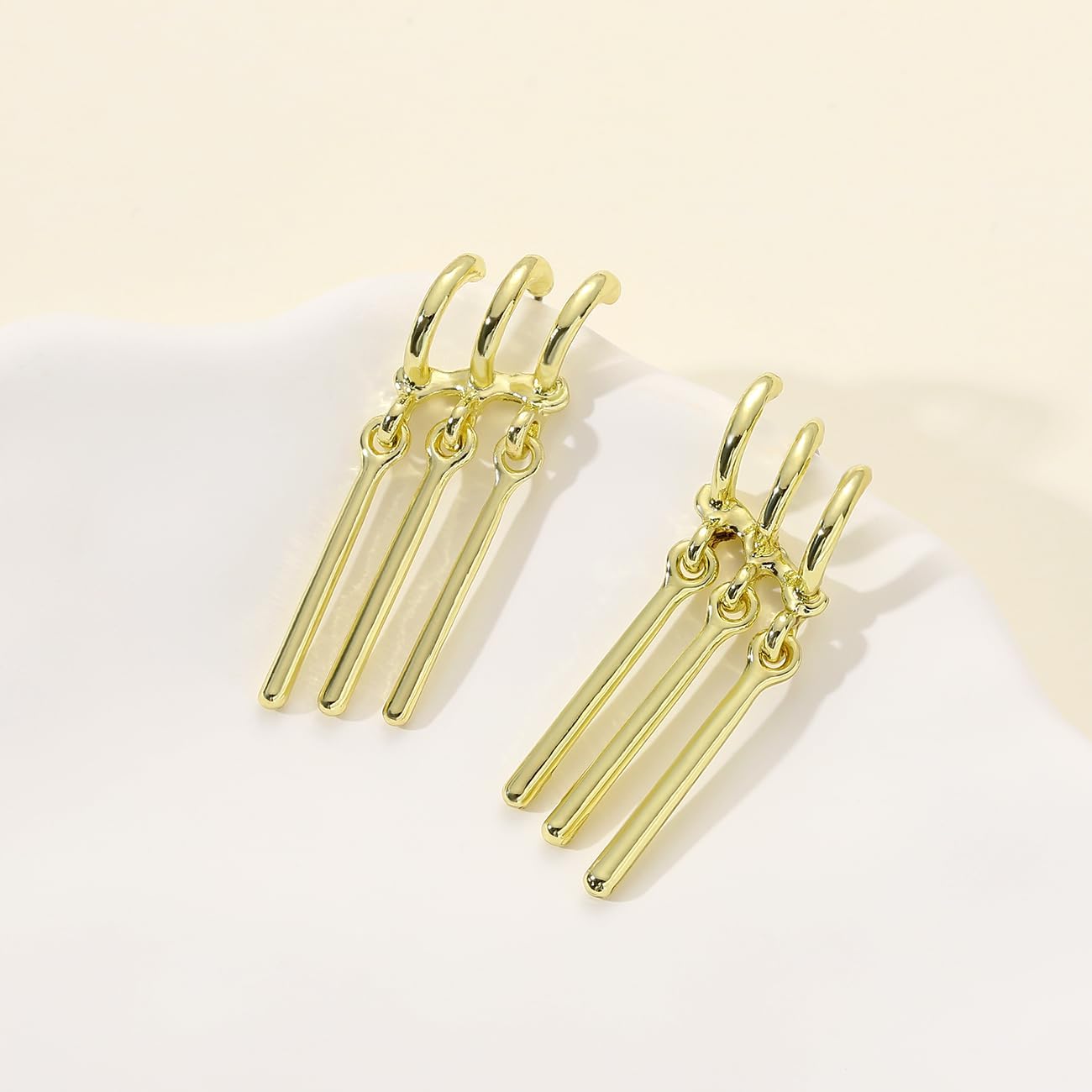 Boucles d’oreilles Zoro One Piece en alliage couleur or – Image 7