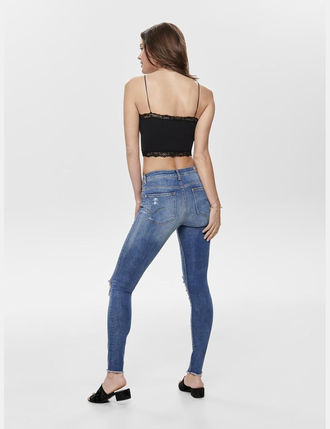 Crop top femme One Piece raccourci avec dentelle – Image 4