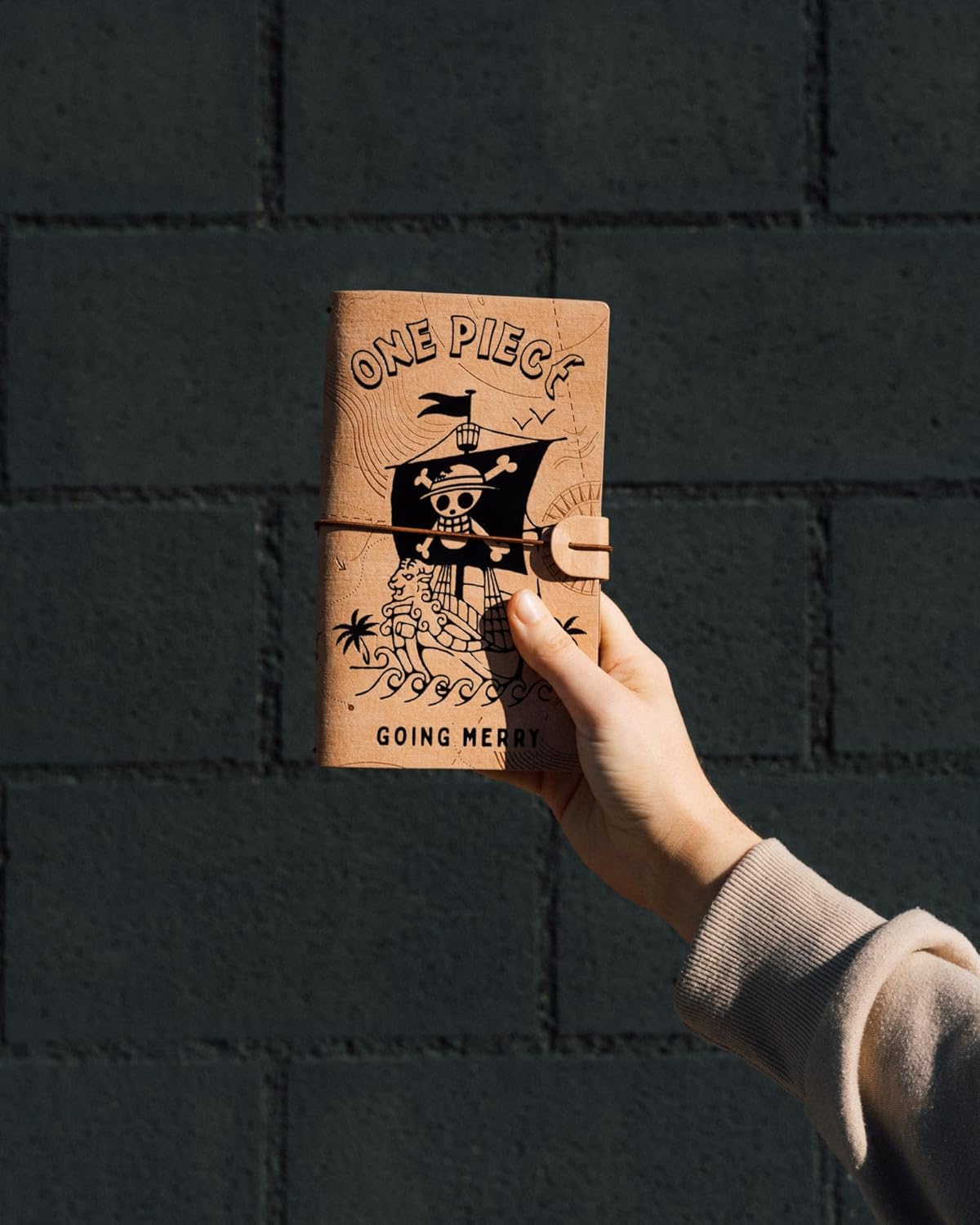 Ensemble carnet de voyage One Piece 2 en 1 en simili cuir – Image 3