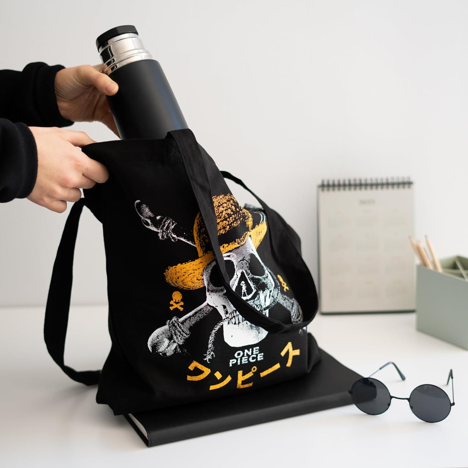 Sac cabas One Piece Jolly Roger en coton 37 x 39 x 10 cm – Image 5