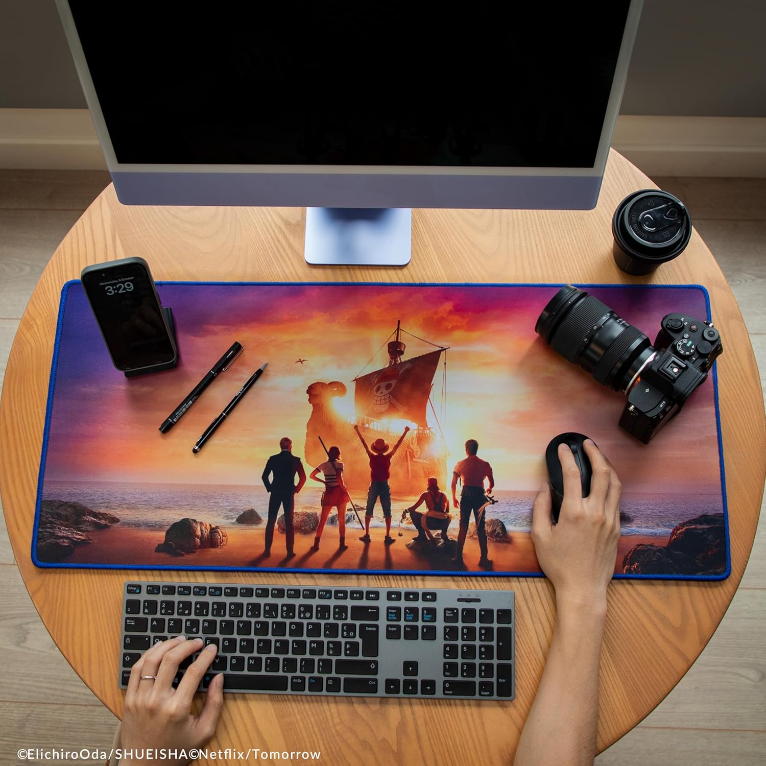 Tapis de bureau One Piece horizon rose 80 x 35 cm – Image 4