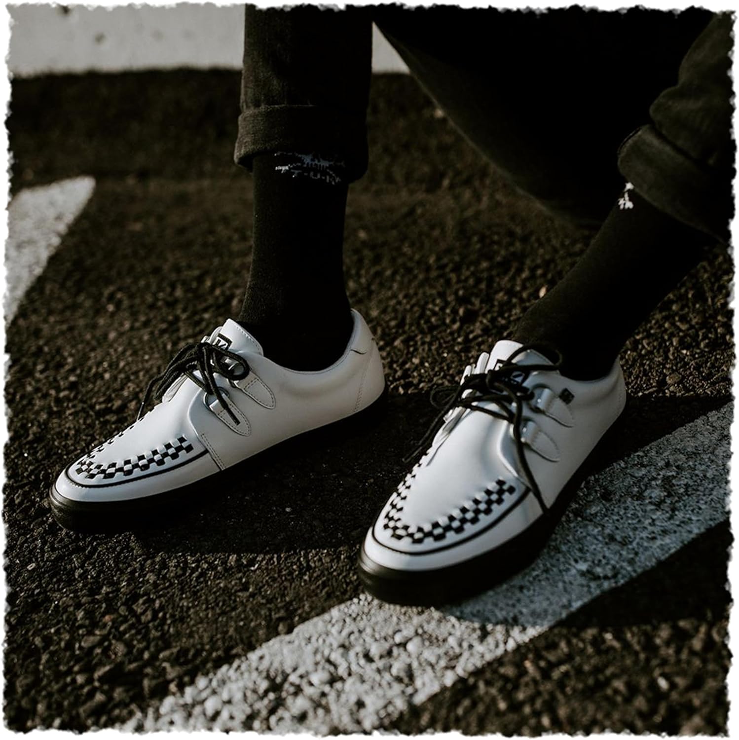 Chaussures Creeper T.U.K. à lacets en cuir et daim – Image 2