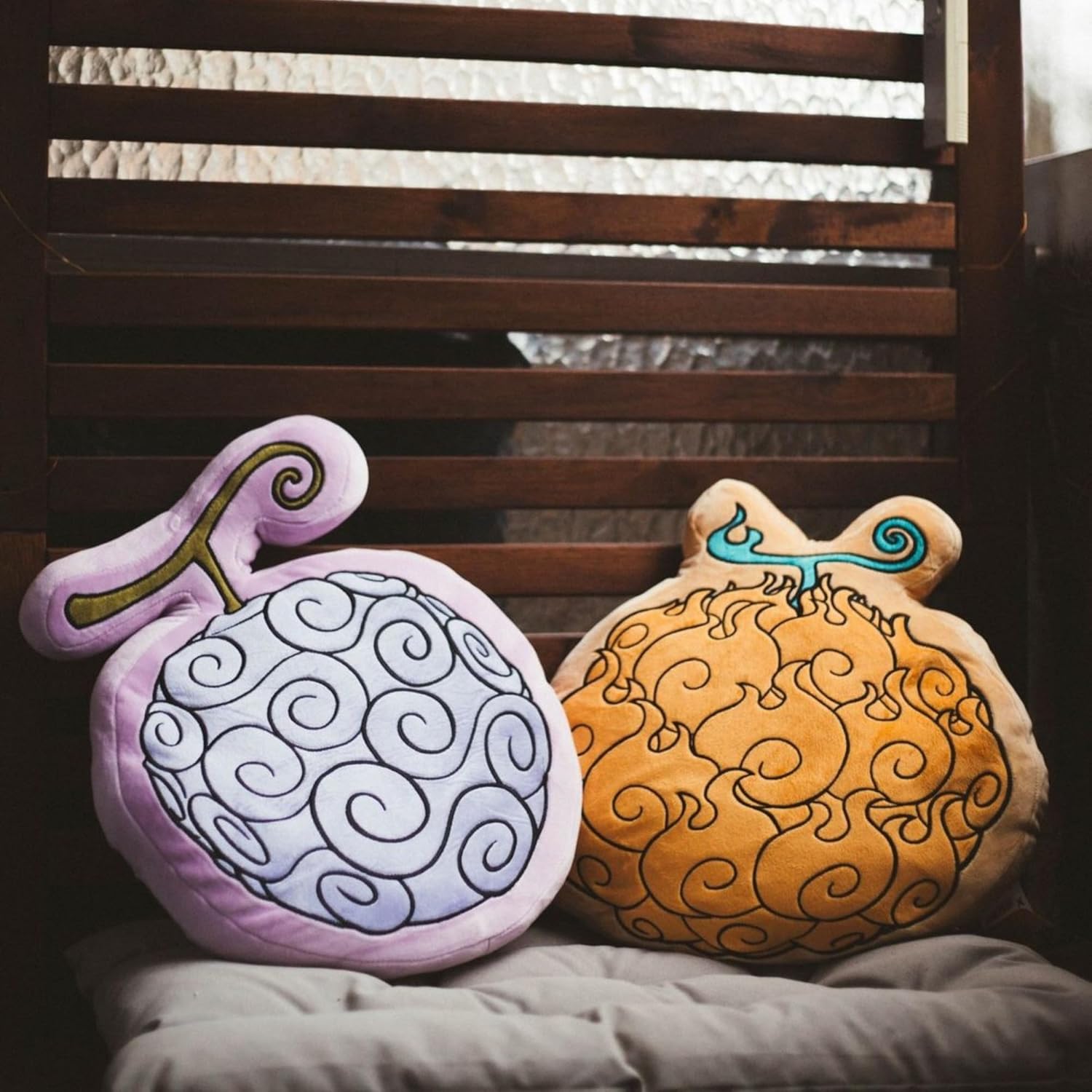 Coussin Mogu Mogu One Piece 40 x 40 cm, doux et moelleux – Image 5