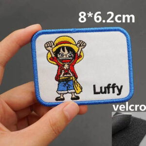 Écusson One Piece Luffy Wanted rectangulaire bleu